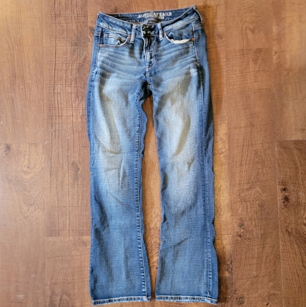 American Eagle skinny kick jeans 4 short